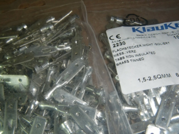 2230 Crimp-Flachstecker 1,5...2,5qmm x 6,3x0,8mm  Messing verzinnt blank (100 Stück)