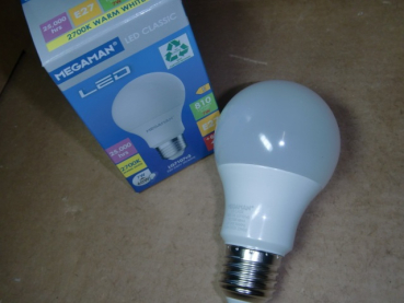 LG7107v3-E27-827-V0240  LED-Lampe A60 230V 7W 2700K 810lm opal