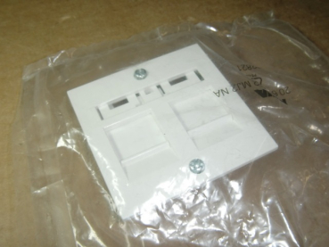 D 20.610.022 MJ2 NA NOVA reinweiß Zentralplatte mit Schriftfeld für 2x Modular-Jack