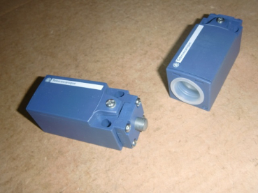XCK N2110P20 Endschalter Kunststoff mit Metall-Kuppenstößel 1S/1Ö