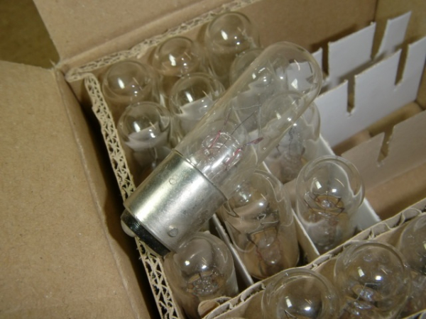 00122402 Glühlampe Röhrenlampe T16x54 BA15d 24V 2W klar