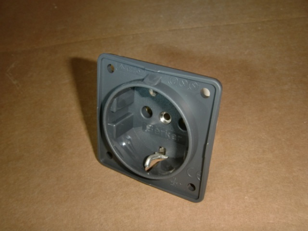 9 4185 25 05 Integro anthrazit matt Einsatz Schuko-Steckdose