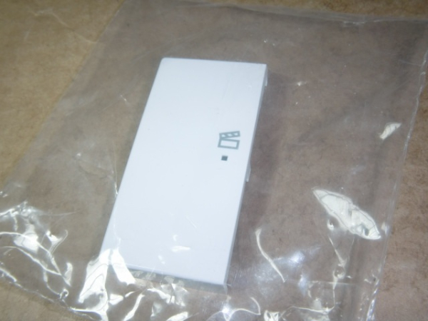 6233-21-84 future studioweiß glänzend Teil-Wippe "Szene" für Tastsensor