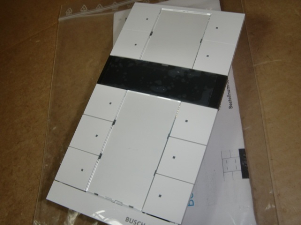 SBS/U10.0.11-84 Busch-Tenton studioweiß Raumtemperaturregler Nebenstelle mit Bedienfunktion 10-fach (Ausstellungsgerät)