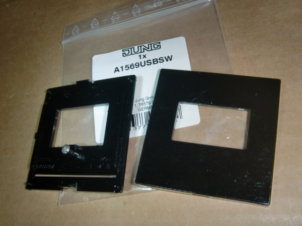 A 1569 USB SW A500 / AS500 schwarz Zentralplatte USB (aufrastbar)