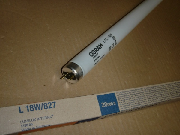 L 18W/827 Leuchtstofflampe T8/T26 2700K Lumilux warmweiß interna