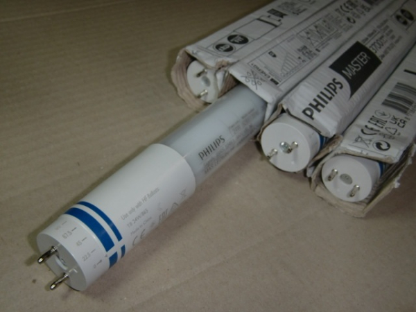 LEDtube HF 1500mm UO 24W/865 T8 Master LED-Lampe T8/T26 6500K G13 für EVG (4 Stück)