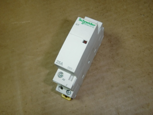 A9C 20731 Acti9 iCT Insta-Schütz 230VAC 50Hz, 1S (25A/250VAC)