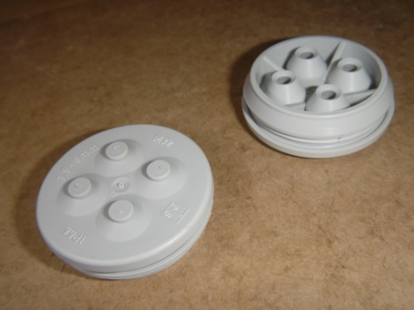 DMS M32/4 Doppelmembranstutzen IP66 lichtgrau für 4x 3,5-6mm