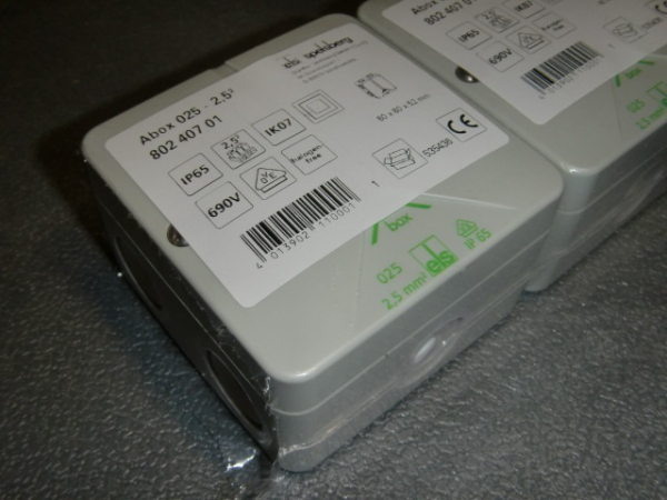 Abox 025-2,5qmm FR-AP-Abzweigkasten 80mm x 80mm x Tiefe 52mm, grau, IP65, mit Klemme